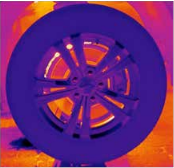 Cooled thermal imager